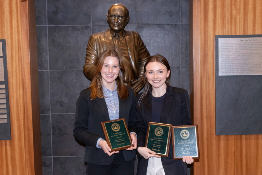 Spring Faegre Drinker Moot Court Competition winners Kate Sparks and Kaia-Marie Helmer