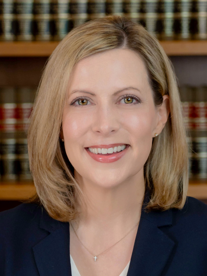 Angela Cruseturner Headshot